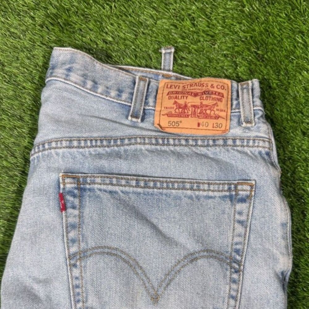 Levi’s 505 Regular Fit Jeans W40 L30 Light Wash Made in Egypt (Flaws)